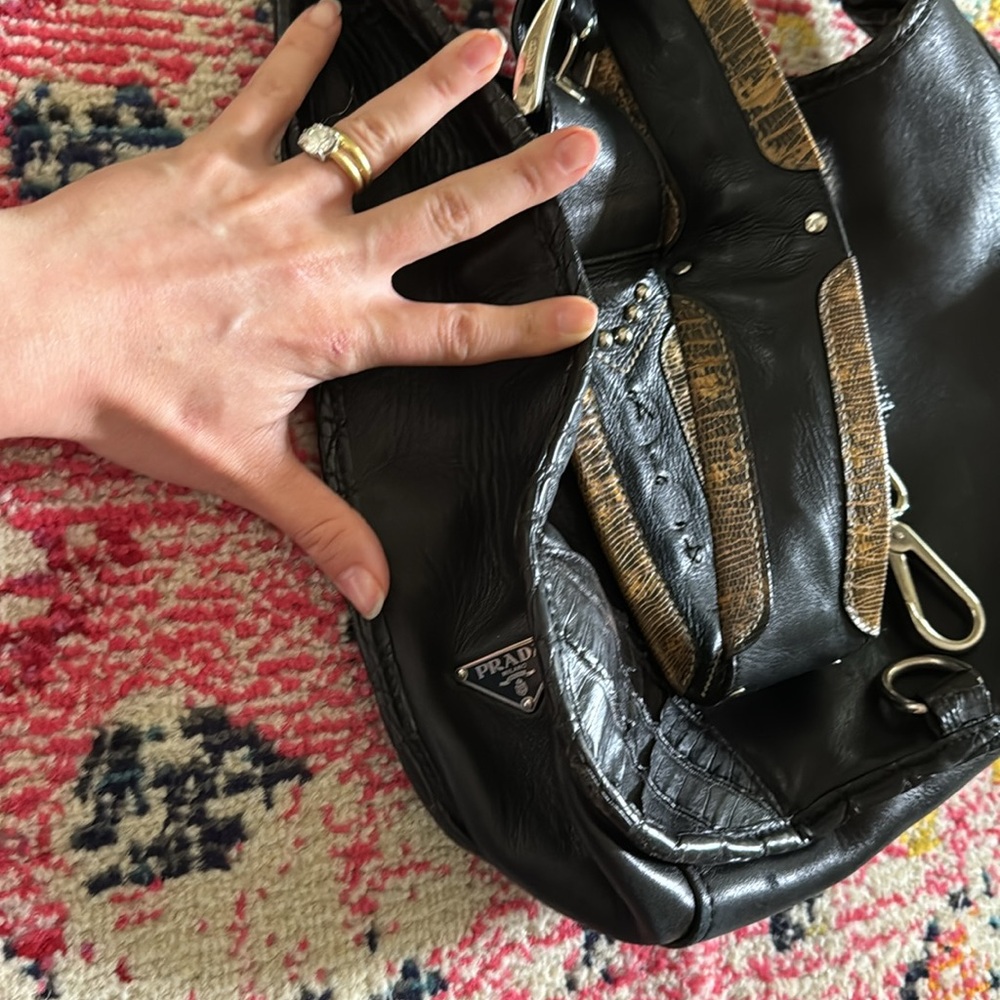 Gorgeous bag, authentic - Picture 2 of 2